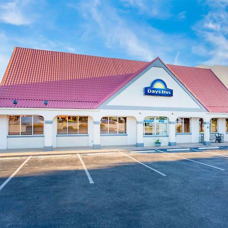 Days Inn By Wyndham Wilmington / University Bagian luar foto