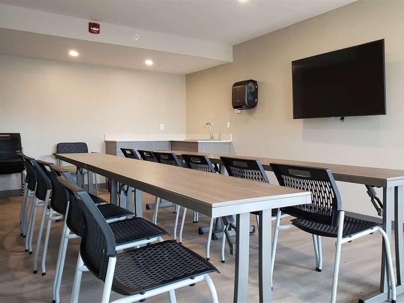 Days Inn By Wyndham Wilmington / University Bagian luar foto