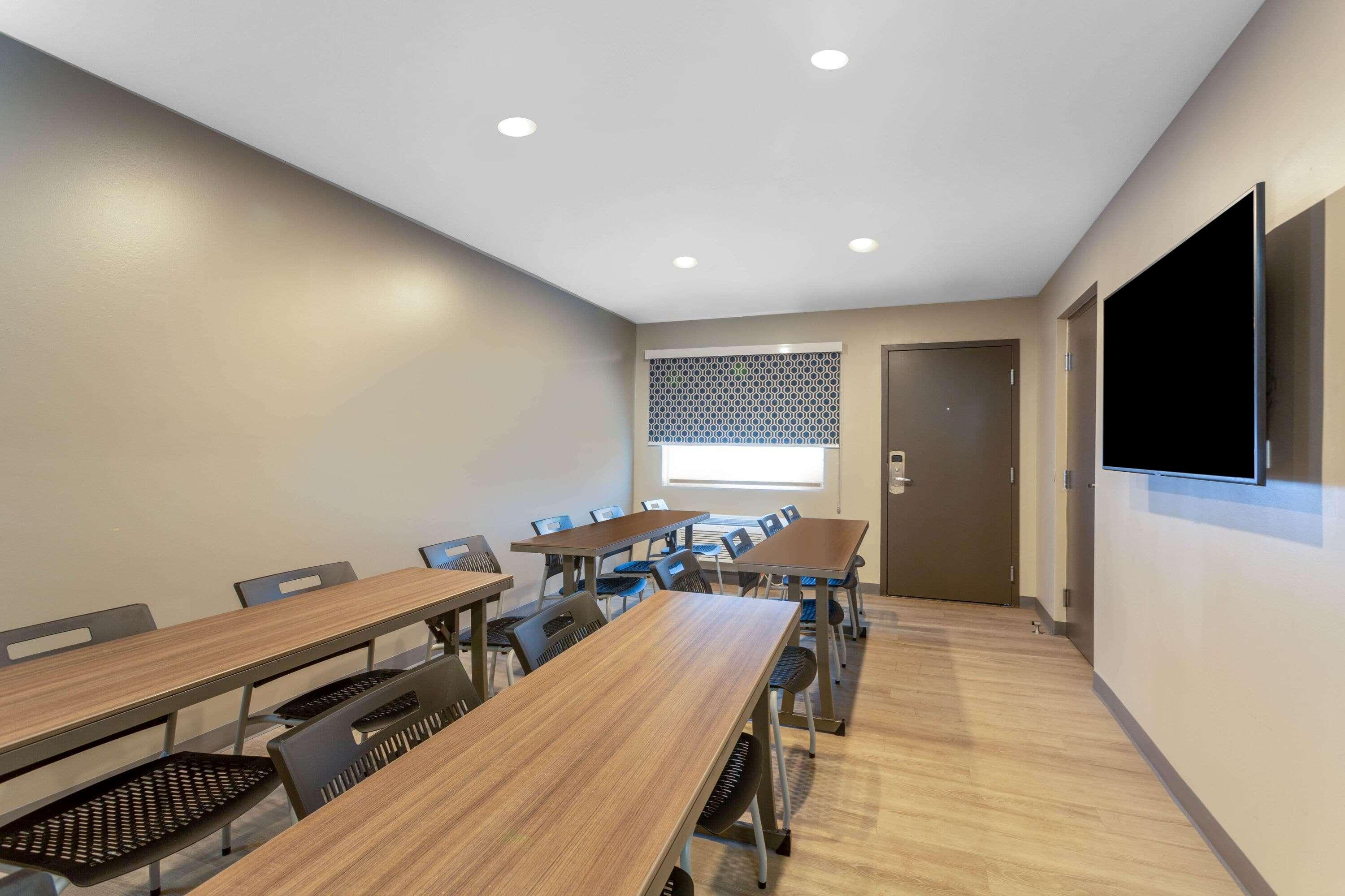 Days Inn By Wyndham Wilmington / University Bagian luar foto